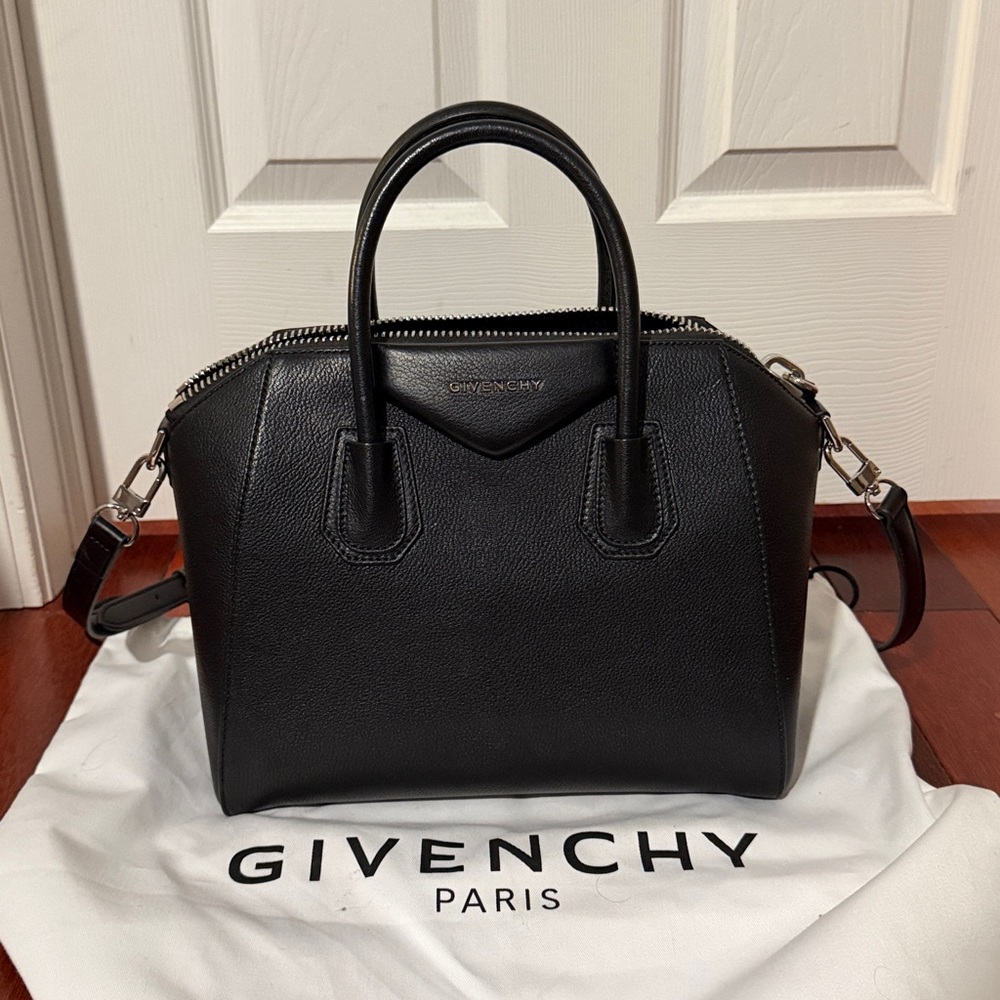 Givenchy Antigona Small